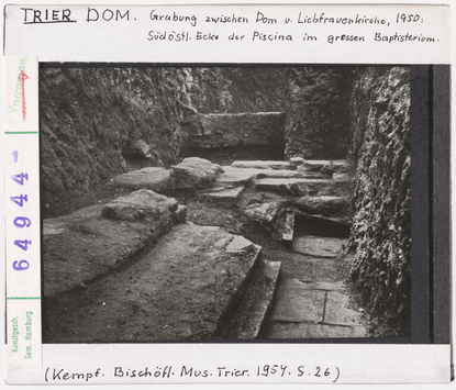 Vorschaubild Trier, Dom: Grabung zwischen Dom und Liebfrauenkirche 1950, südöstliche Ecke der Piscina im großen Baptisterium 